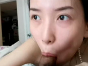 郑州高仿美女、演员模样的徐媛泄露与大学生激情性爱的淫秽视频，与男友发生性关系。