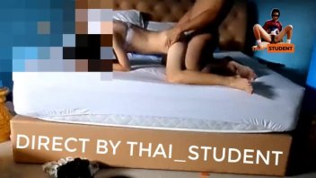 色情片段泄露，年轻的学生被狠狠地操了一回，遇到了一个来自Isaan Thai的饥渴的前辈 Xvideos