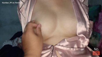 Thai Teen คลิปหลุดน้องเบลใส่ชุดนอนเงี่ยนหี เลยขออมควยแฟน ก่อนขึ้นขย่มโคตรเสียว เย็ดสดร่อนหีอย่างมันส์เลย Pornhub