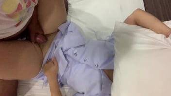 泄露的剪辑 18, Sexfap，穿着护士服的护士做爱。他们一边做爱一边兴奋地交谈。你将一次又一次地被插入你的阴道。泰语音频贯穿整个片段。确保您的精液射入阴道。